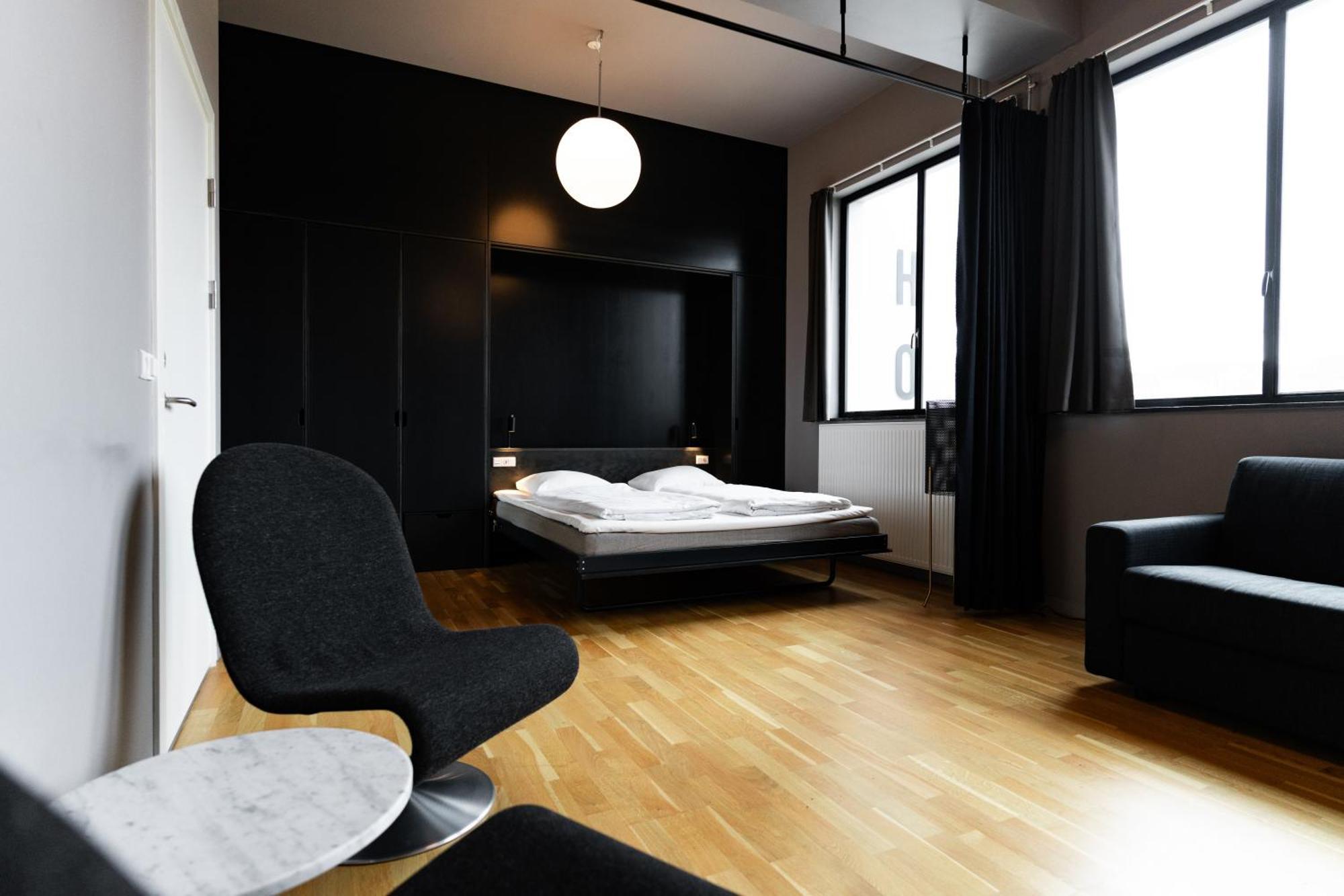 Roberta'S Society Aarhus Hostel Bagian luar foto