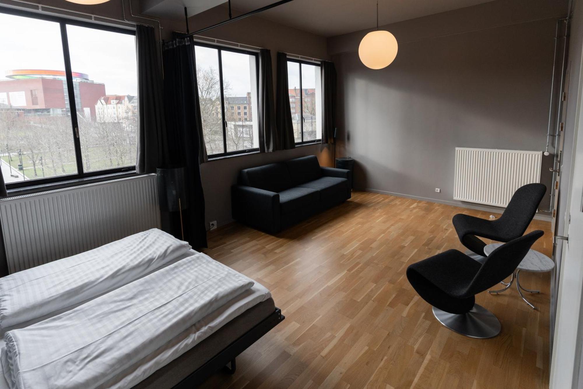 Roberta'S Society Aarhus Hostel Bagian luar foto